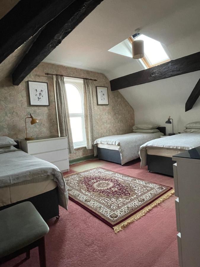 Chimneys Guest House Blackburn  Extérieur photo