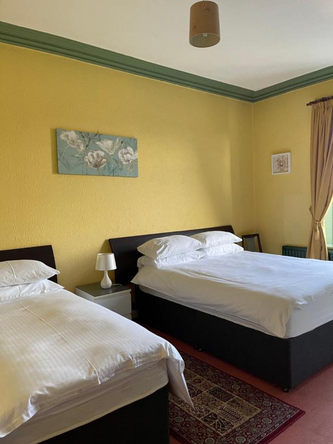 Chimneys Guest House Blackburn  Extérieur photo