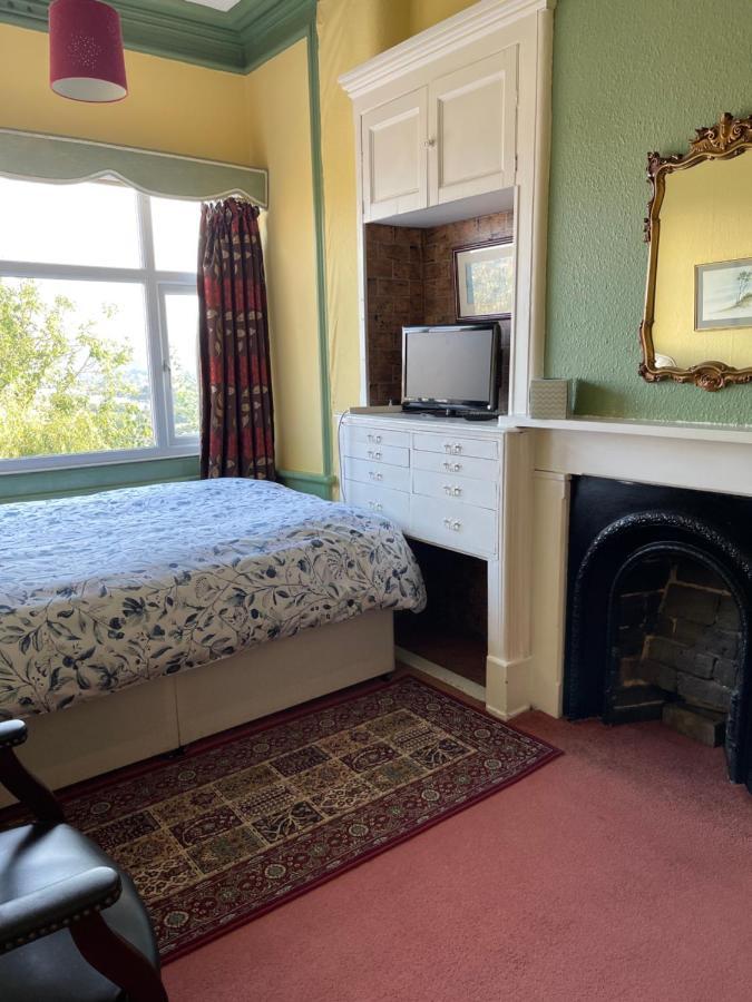 Chimneys Guest House Blackburn  Extérieur photo