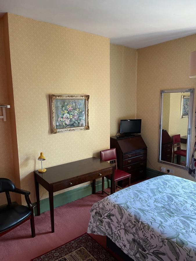 Chimneys Guest House Blackburn  Extérieur photo