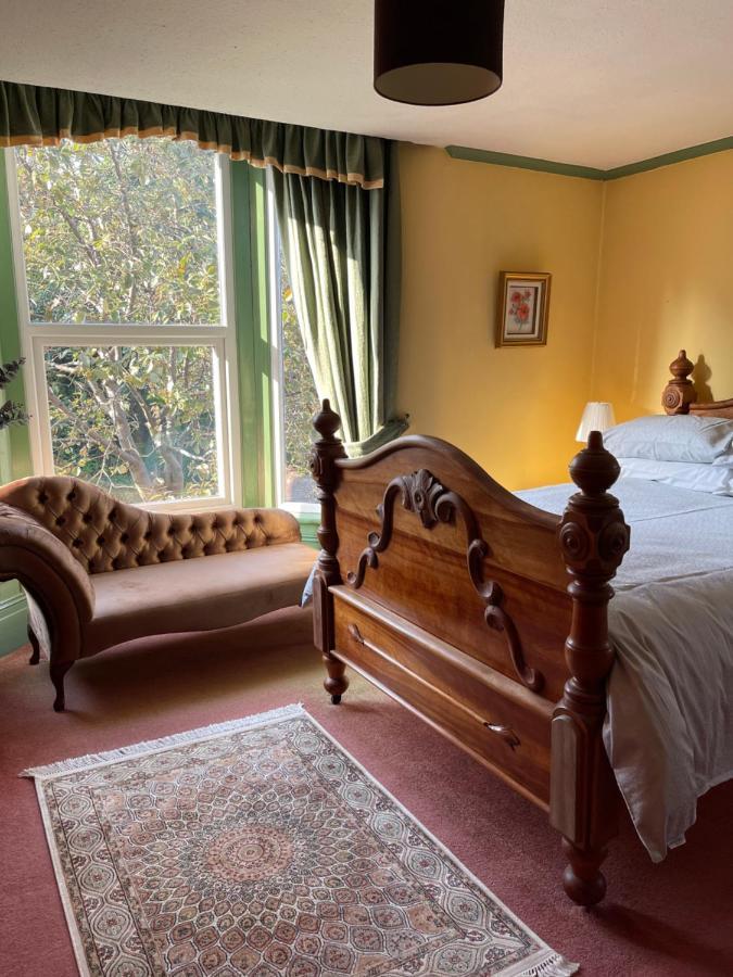 Chimneys Guest House Blackburn  Extérieur photo