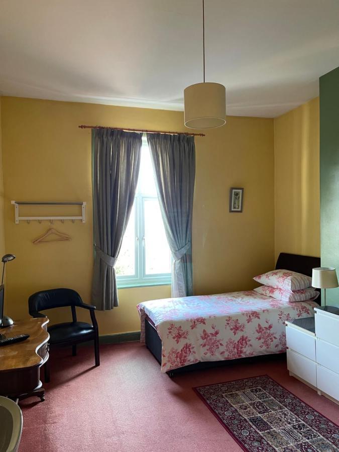 Chimneys Guest House Blackburn  Extérieur photo